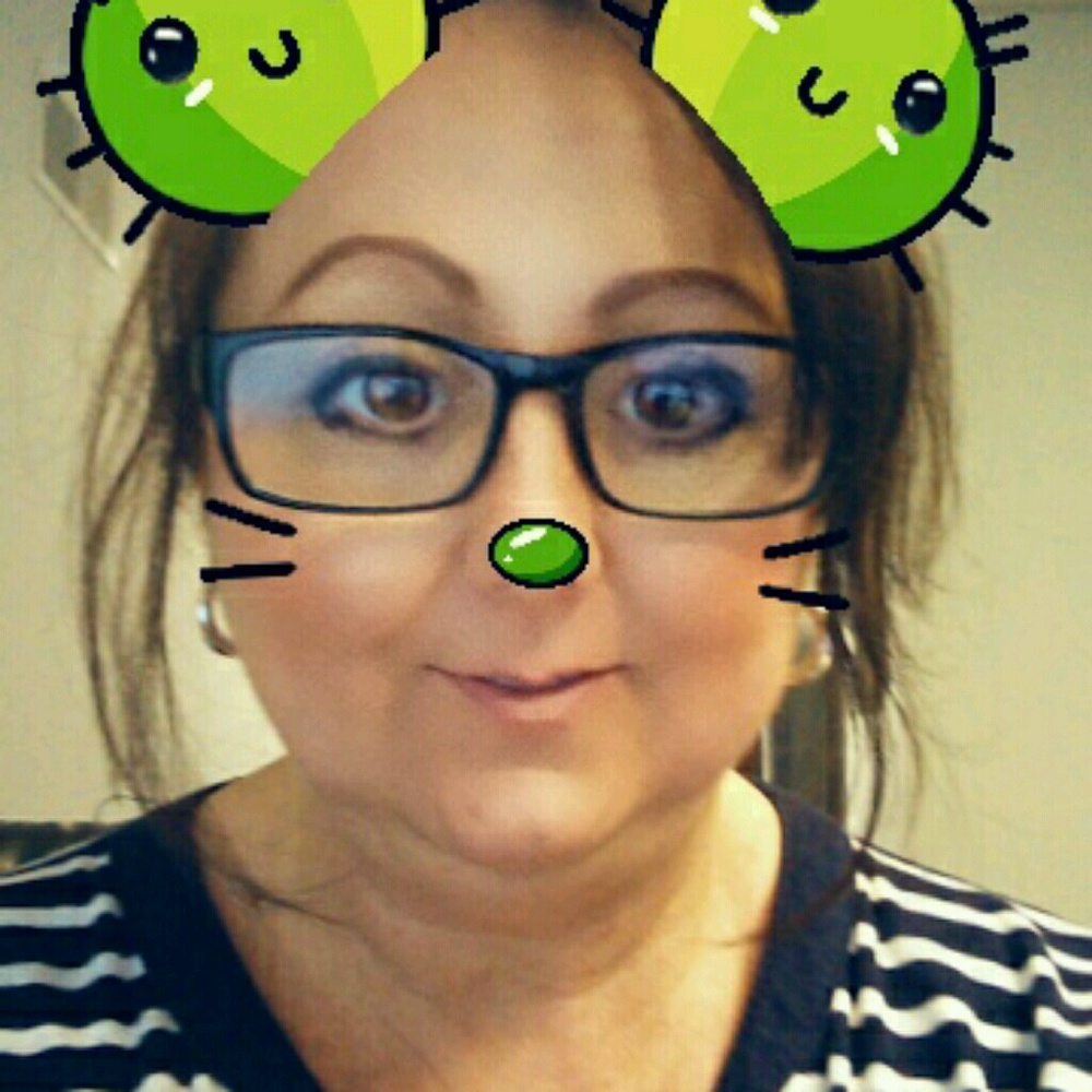 Meet your Posher, Becca